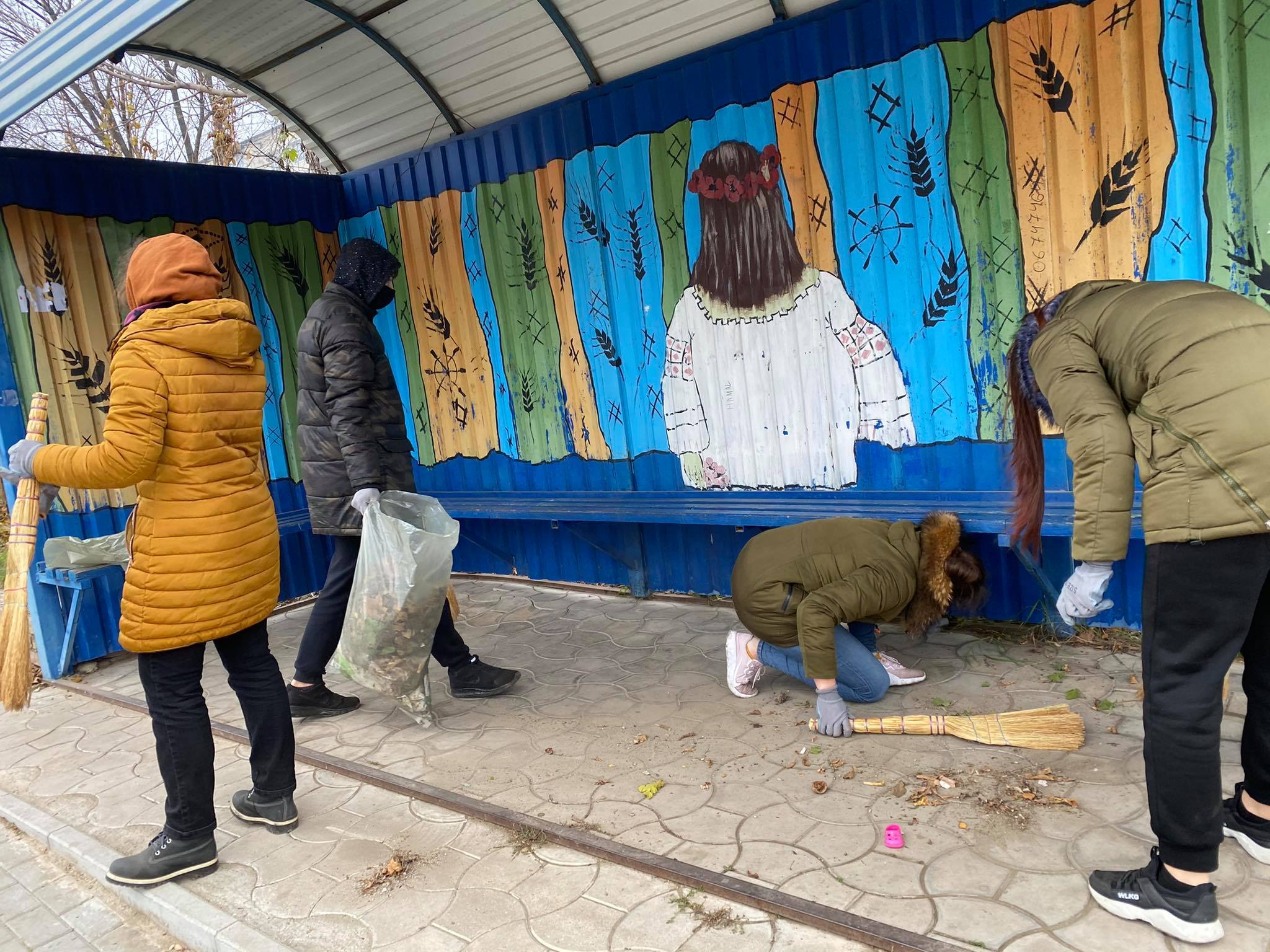 O faptă bună pentru Ialoveni de la liceenii de la „Andrei Vartic” 1 voluntari statii vartic 1
