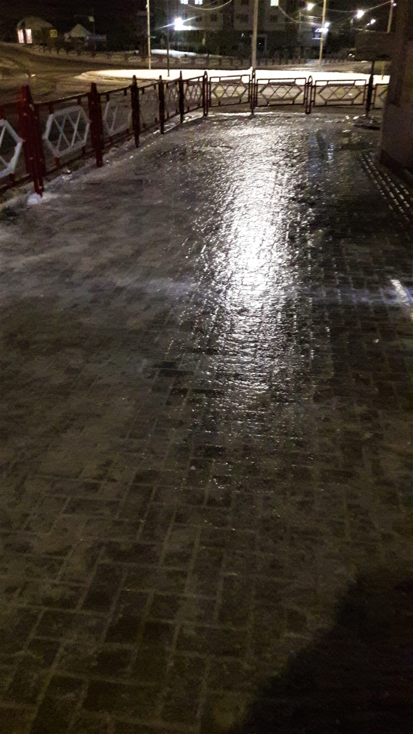 S-a deschis patinoar în Ialoveni 1 20210208 opinie patinoar scaled