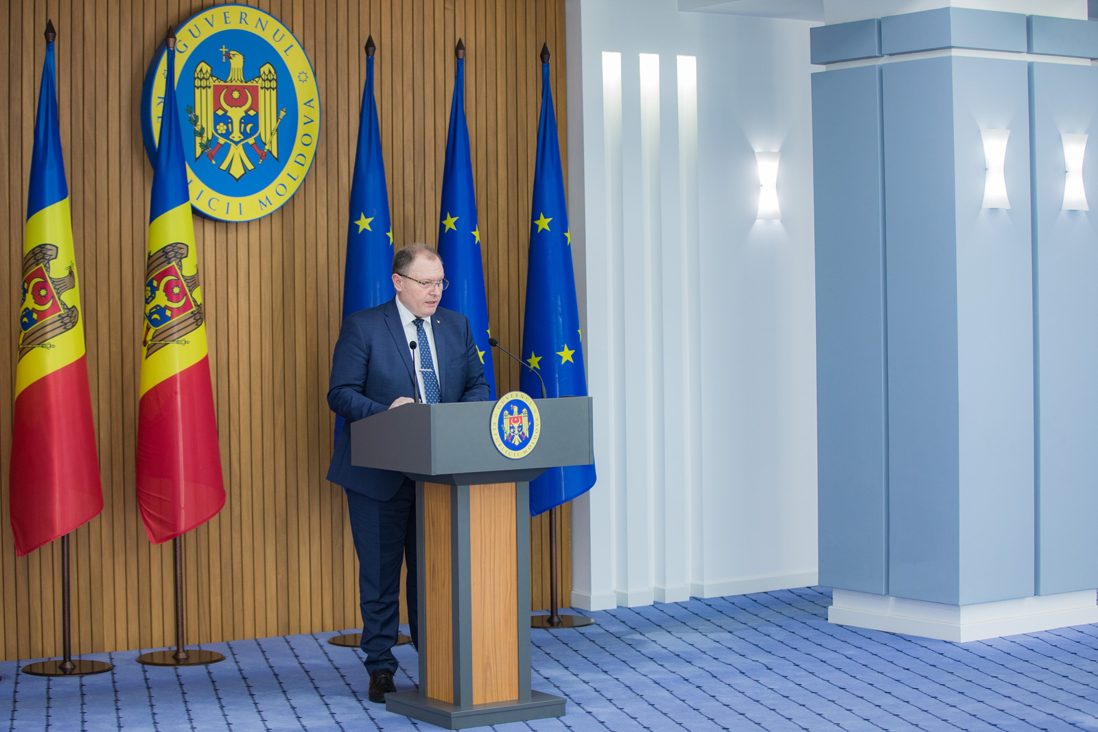 Interdicția de a circula între orele 23:00 - 05:00, anulată 1 20210422 m4 1171