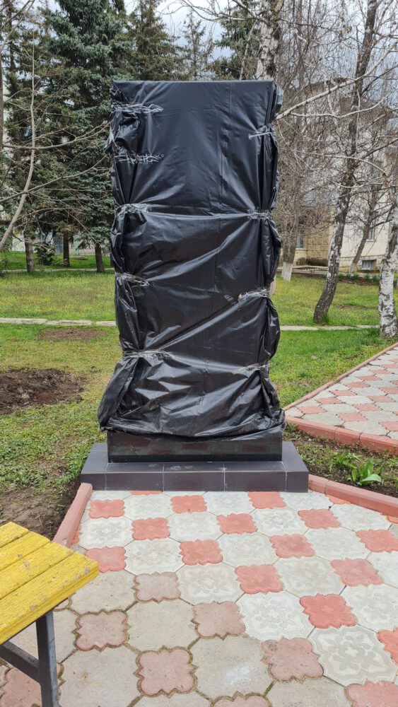 Monument în memoria victimelor avariei de la Cernobâl vom avea în Ialoveni 2 monument cernobal ialoveni1