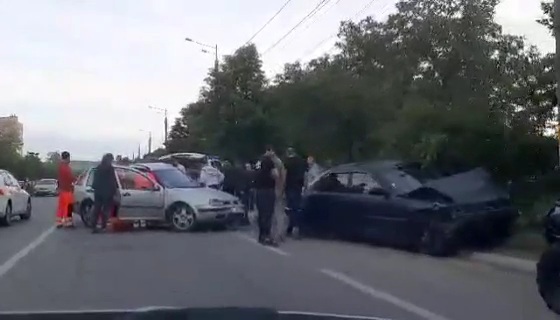 FOTO// Accident grav pe strada centrală din orașul Ialoveni 5 VideoCapture 20210530 193859