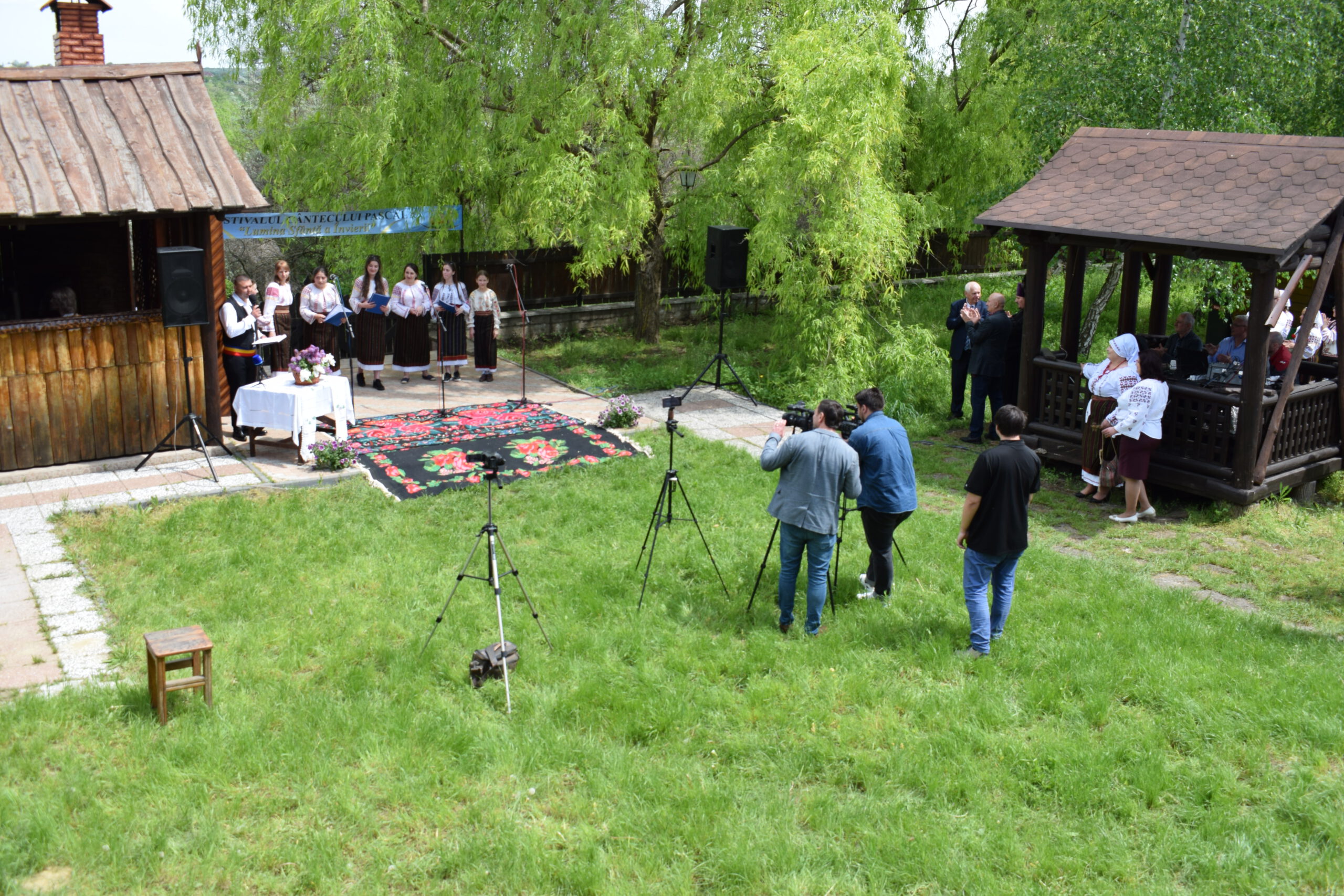VIDEO// Festivalul cântecului pascal „LUMINA SFÂNTĂ A ÎNVIERII” 1 festival cintec pascal scaled