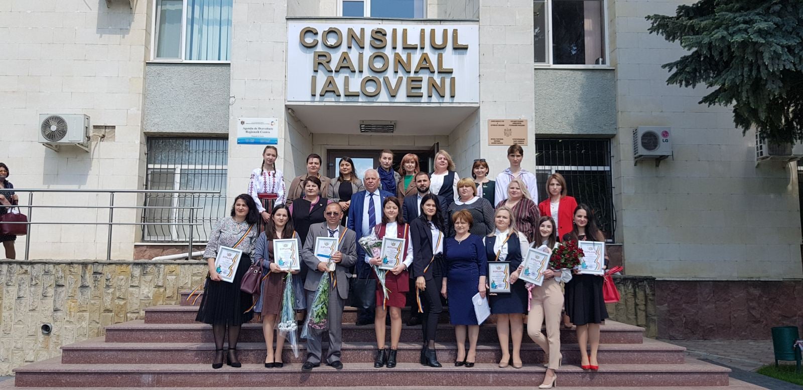 Desemnați și premiați. Pedagogii anului din raionul Ialoveni 1 pedagog anului 2021 CRI 1