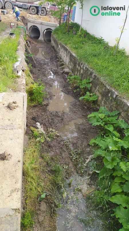 Probleme la reabilitarea Coridorului 16. Locuitorii din Zîmbreni nemulțumiți, primarul declară că proiectul a fost făcut anapoda 2 202877594 2891954574411620 6626923891687279091 n