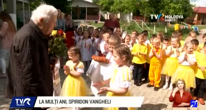 Spiridon Vangheli şi-a sărbătorit ziua de naştere alături de copiii de la Grădiniţa "Regina Maria" din oraşul Ialoveni 1 Screenshot 11