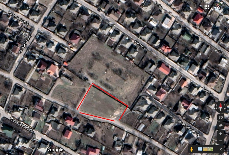 Terenul de lângă rezervoarele de apă din Albeni,ale APĂ Canal în proces de delimitare imobiliară 1 linga rezervoare apa teren