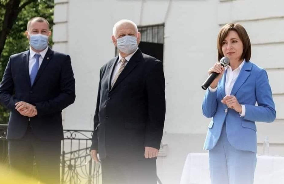 Președinta Republicii Moldova Maia Sandu vine în vizită de lucru în Ialoveni 1 Maia Sandu Ialoveni Silistraru frunze