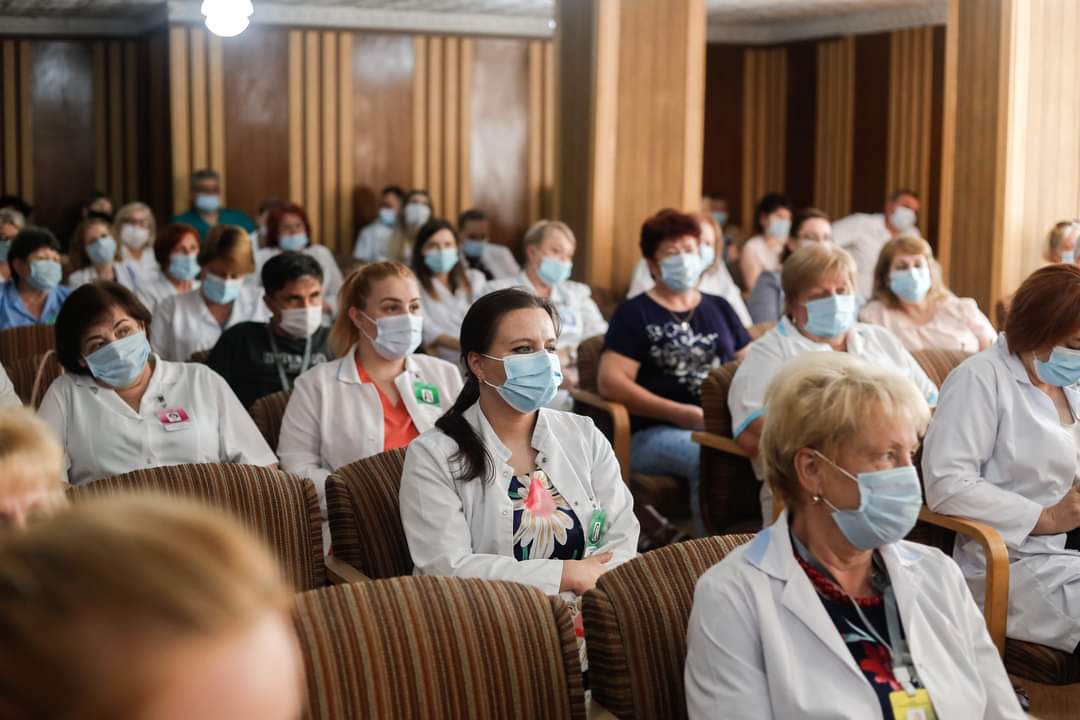 Galerie FOTO// Mesajul președintei Maia Sandu după vizita la Ialoveni 11 Maia Sandu intalnire cu medicii2