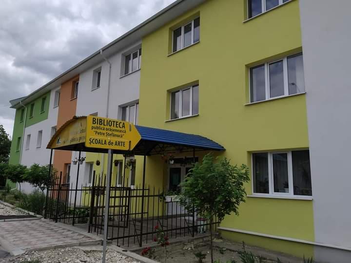 DOC// Au fost aprobate taxele lunare la Școala de Arte din Ialoveni pentru anul de studii 2021-2022 1 scoala de arte Ialoveni intrare