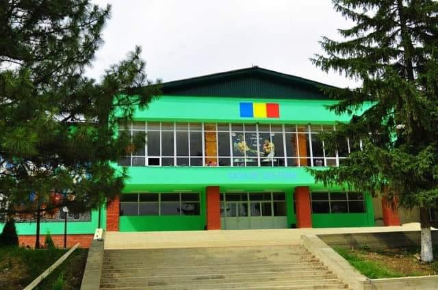 Ședința Consiliului, convocată la Puhoi. Majorarea indemnizației consilierilor - pe ordinea de zi 1 Casa de cultura Puhoi