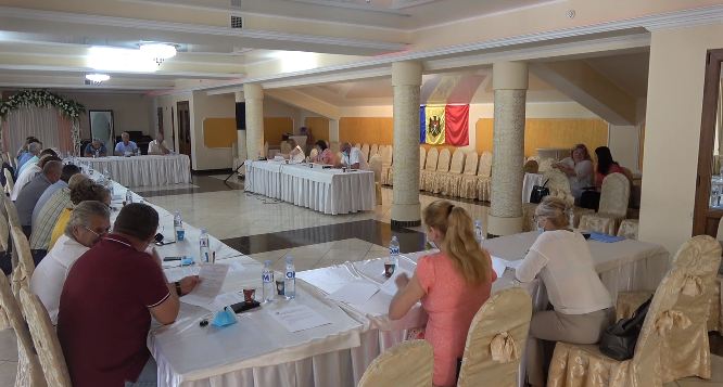 Consilierii din Costești au alocat mai multe sume de bani, la ultima ședință. 90.000 de lei pentru Ziua Independenței și Ziua Limbii Române 1 sedinta Costesti