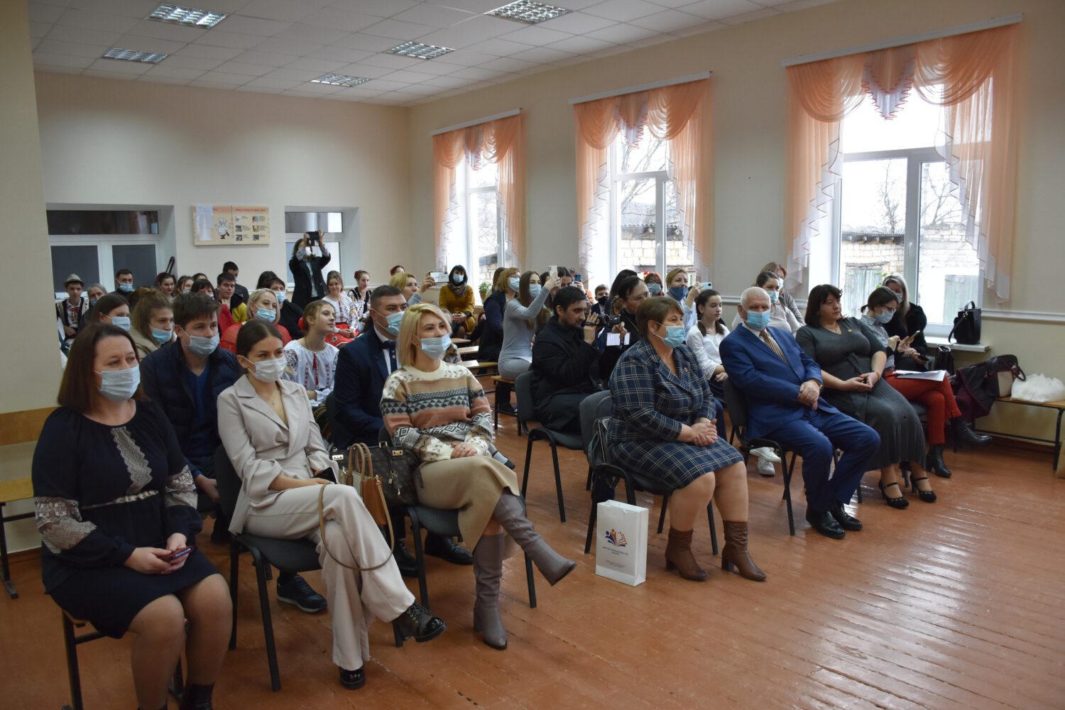 FOTO// Festivalul raional „Dor de Eminescu”, Ediția I. Cine sunt laureații concursului 2 271977512 4619442858154765 2839633480724712231 n