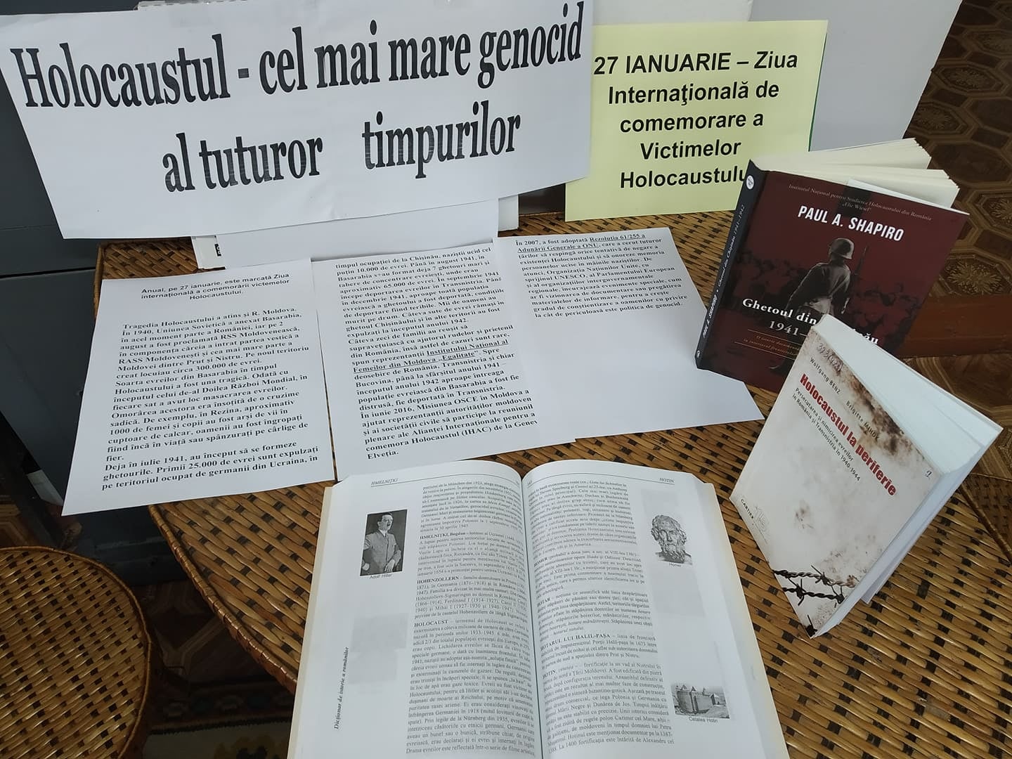Expoziție de documente la BPR „Petre Ștefănucă” Ialoveni: „Holocaustul-cel mai mare genocid al tuturor timpurilor” 1 272751104 384371333495521 7221452699159007083 n