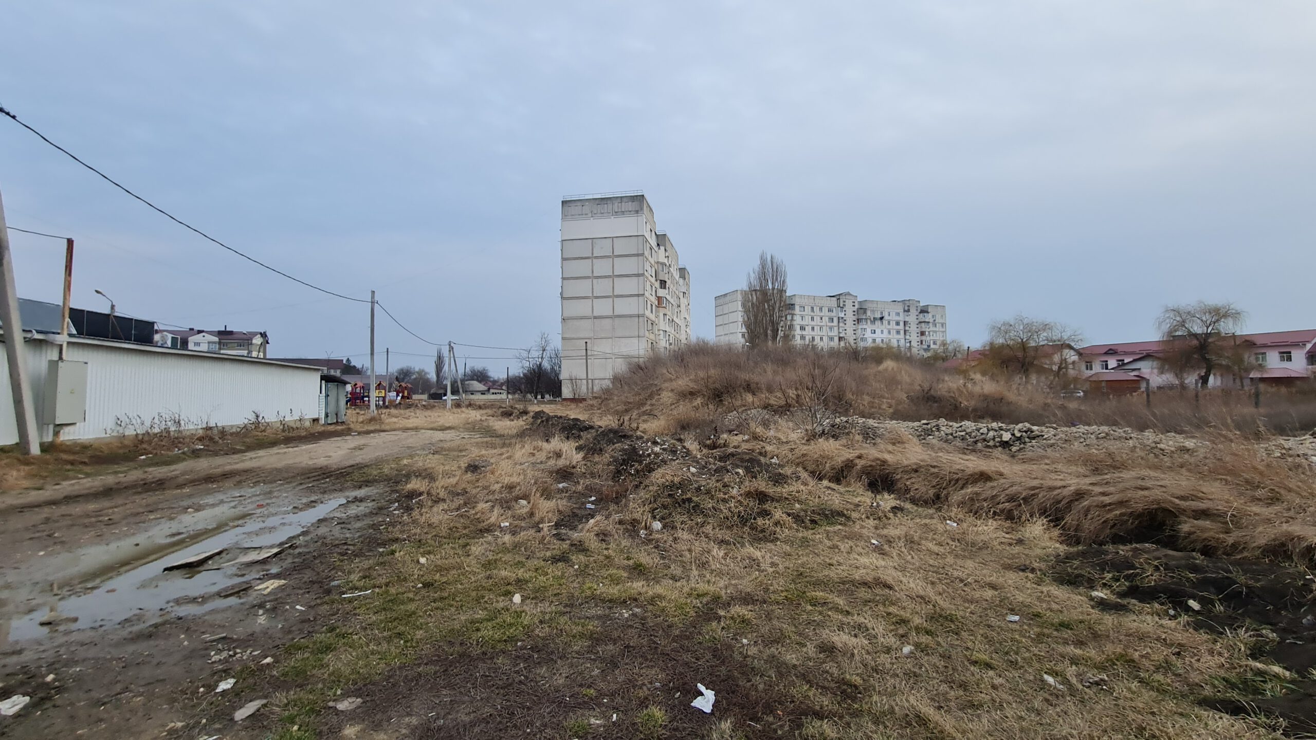 Solicitare de construcție a unui bloc cu 7 ETAJE și parter pe strada N. Testimițeanu (în spate la piață) 1 Teren linga Piata bloc 7 etaje 1 scaled