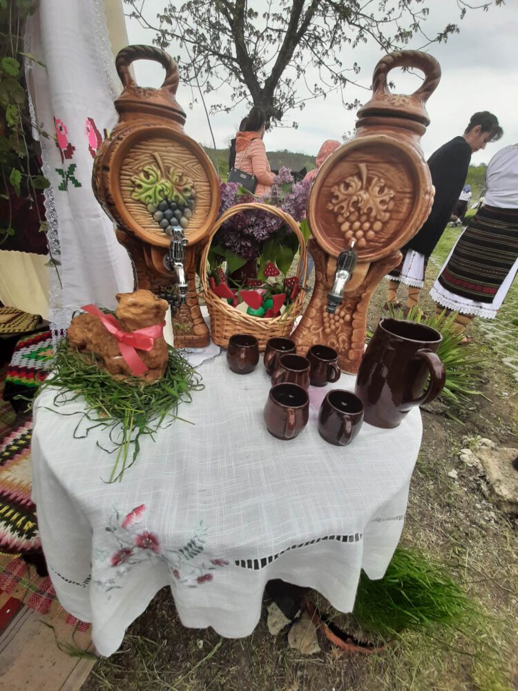 (GALERIE FOTO)// Prima ediție a Festivalului „Colo-n vale pe imaș” s-a desfășurat la Ulmu 5 345020317 255869226853065 747305777350284158 n 1