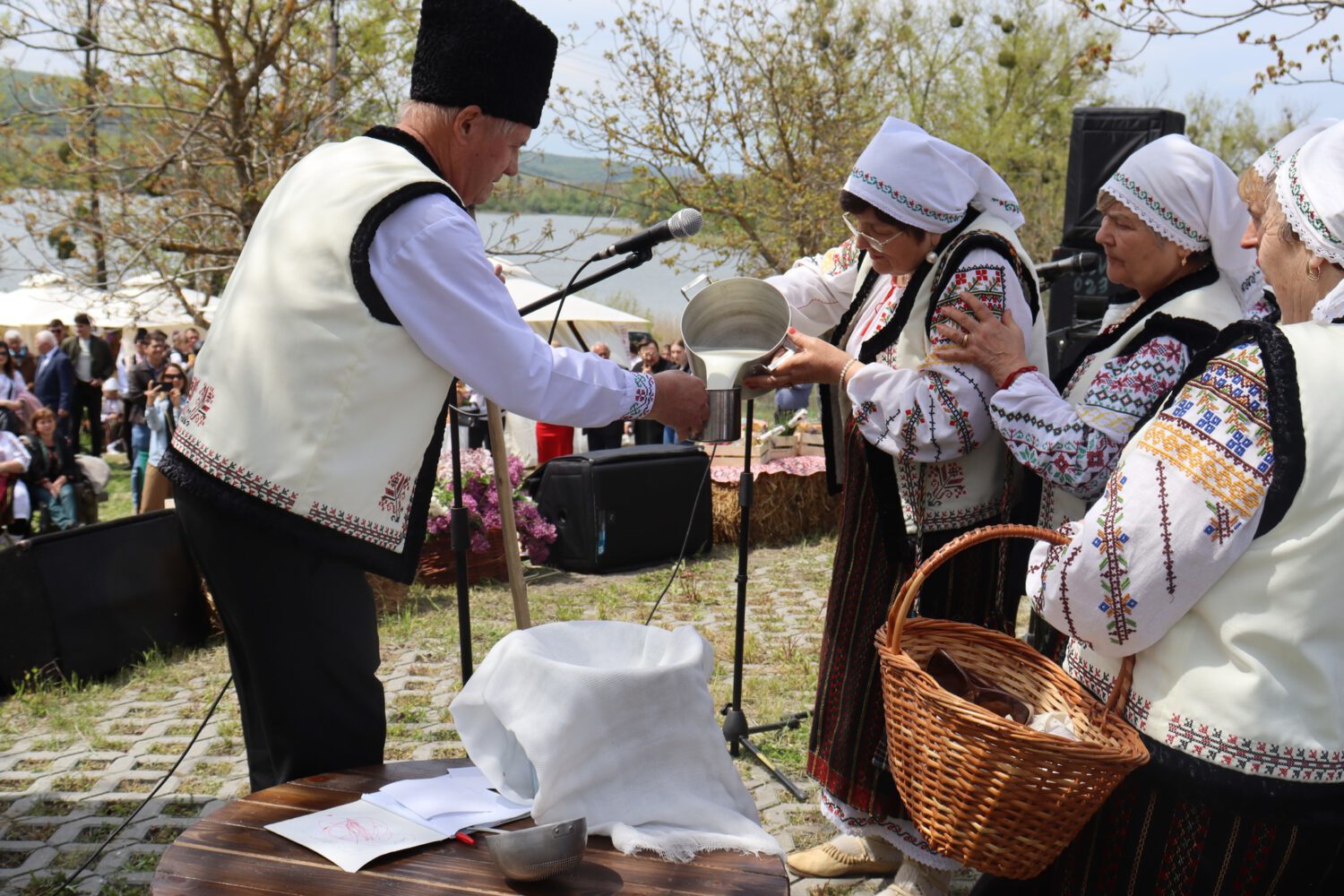 (GALERIE FOTO)// Prima ediție a Festivalului „Colo-n vale pe imaș” s-a desfășurat la Ulmu 8 345196099 115922614828543 8055597760124108613 n