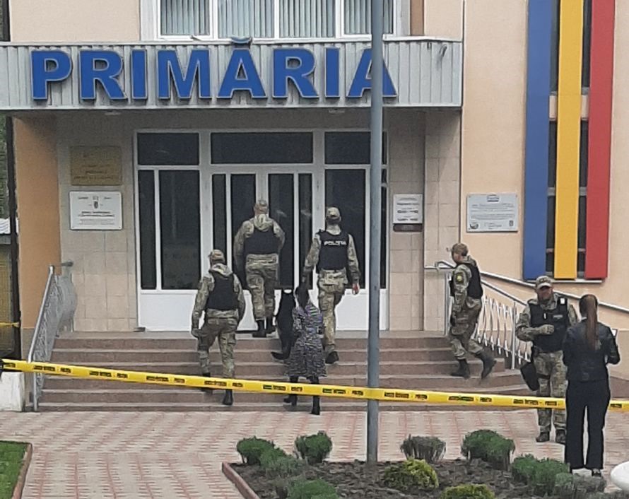 Alerta cu bomba la Primaria Ialoveni