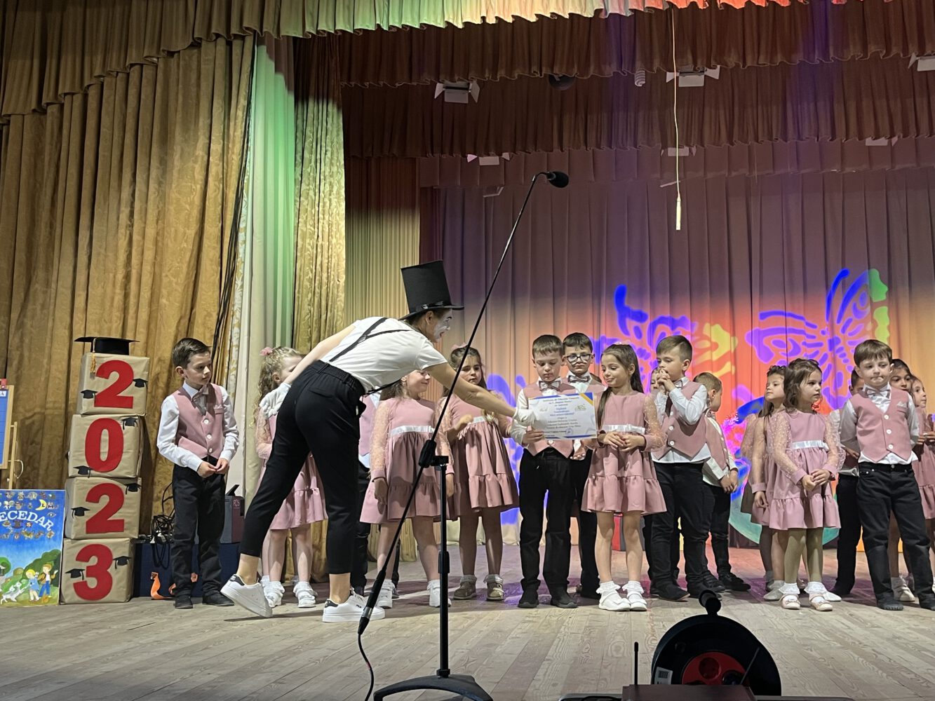 GALERIE FOTO. Absolvenții Grădiniței „Regina Maria” au susținut astăzi un concert la Casa de Cultură „Andrei Ungureanu” 7 IMG 5284