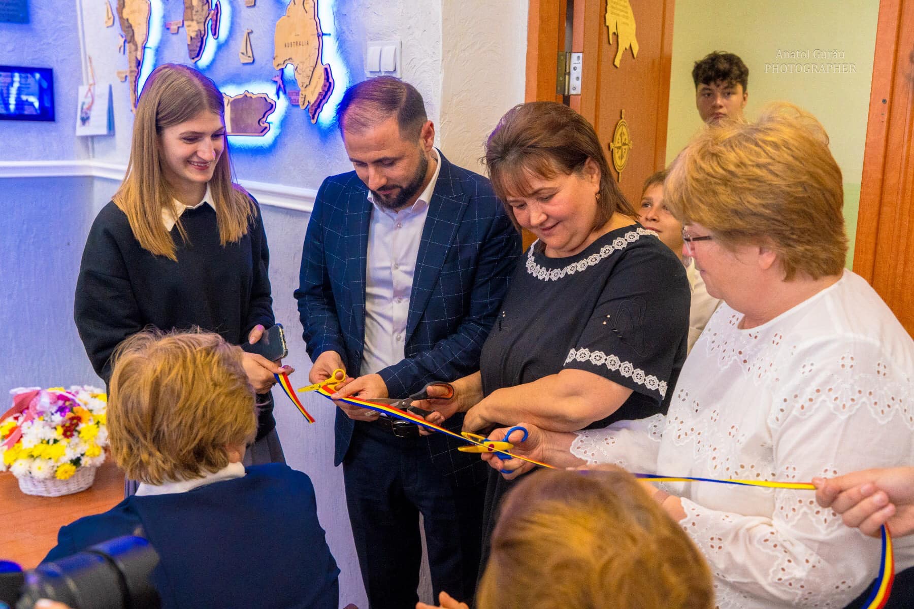 Costești: Un cabinet de geografie a fost inaugurat în memoria lui Iurie Melnic, în liceul în care acesta a predat 1 385054744 1756725868100364 75016301925426516 n