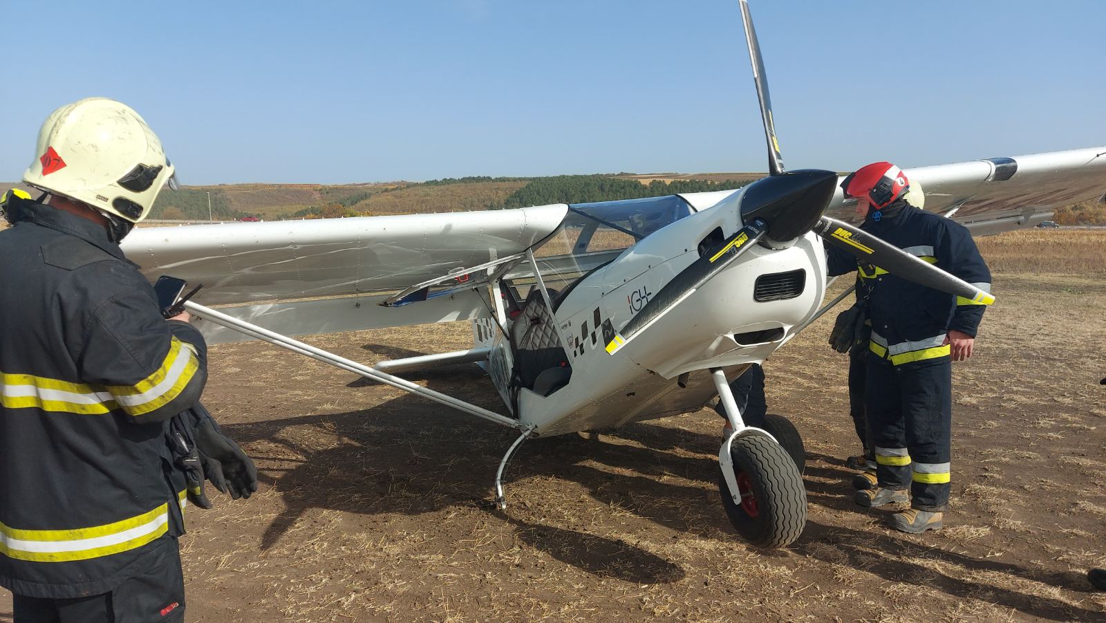 Un avion de mici dimensiuni a aterizat de urgență la Ialoveni 1 Sursă foto: https://www.facebook.com/dse.md
