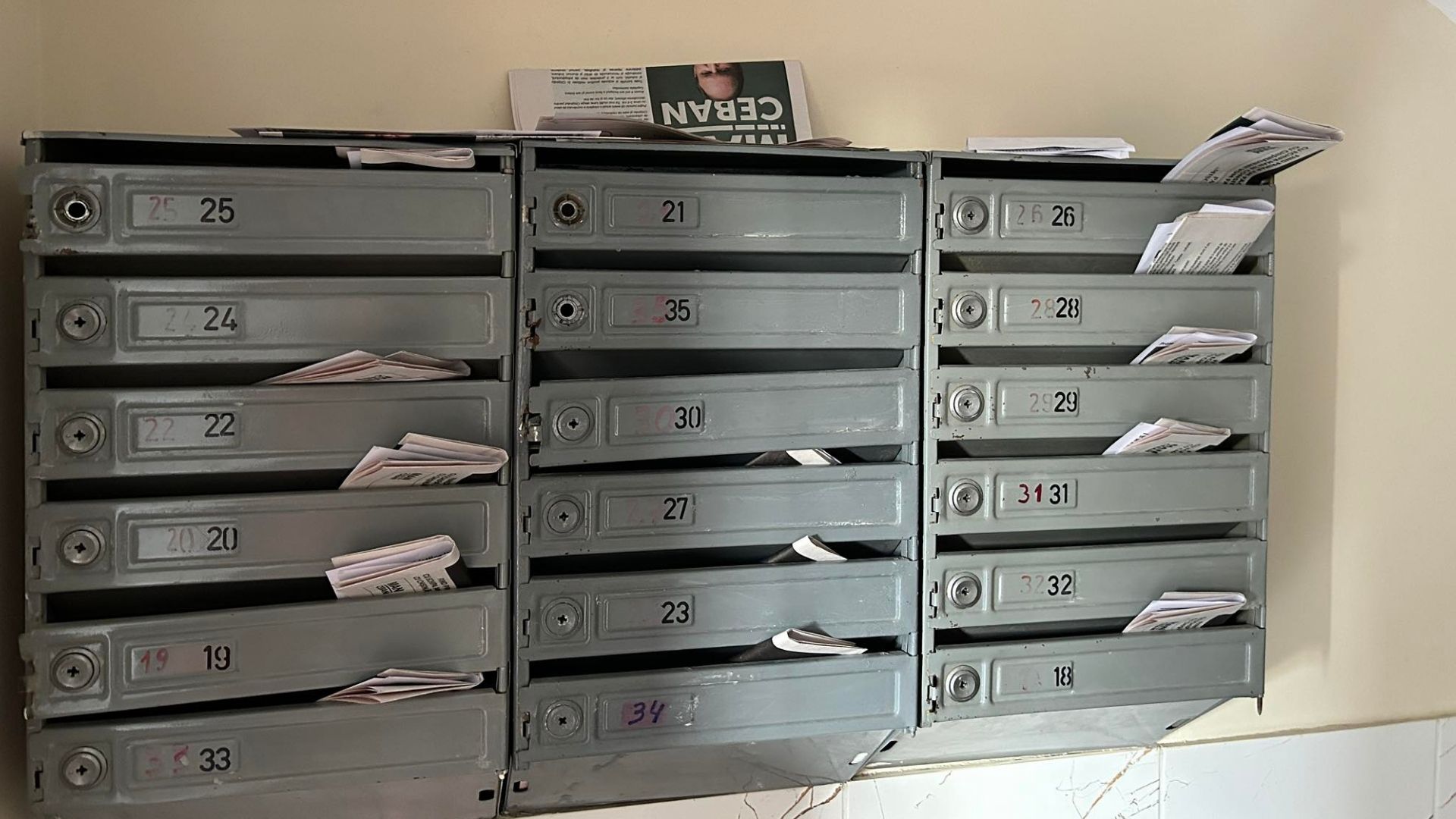 Orașul Ialoveni - suburbie a municipiului Chișinău!? Pliante electorale ale lui Ion Ceban, în căsuțele poștale din Ialoveni 1 ziar electoral Ion Ceban Ialoveni