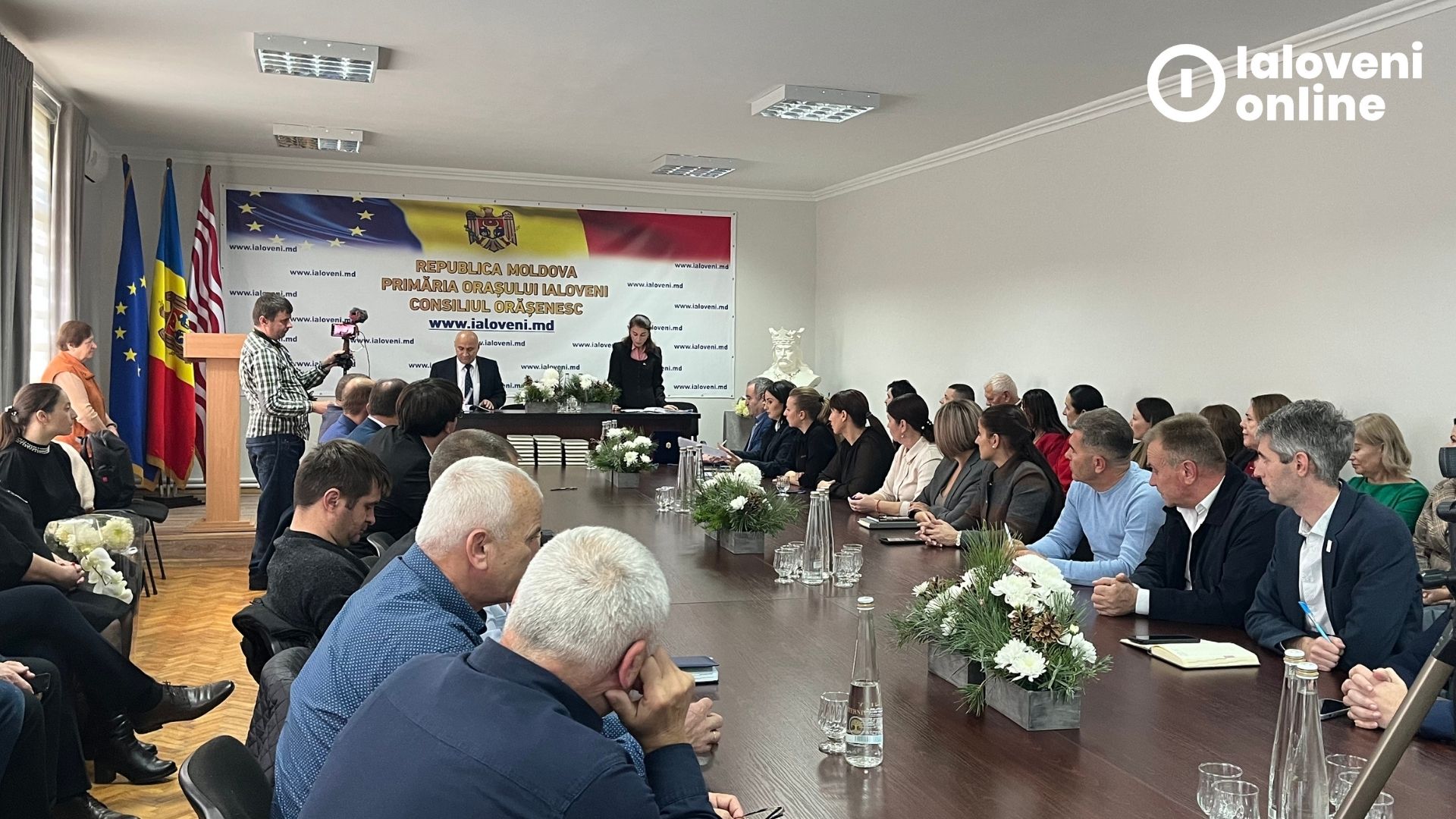 Prima ședință a Consiliului Orășenesc Ialoveni. Au fost constituite comisiile de specialitate 1 Consiliul orasenesc Ialoveni 21.11.23