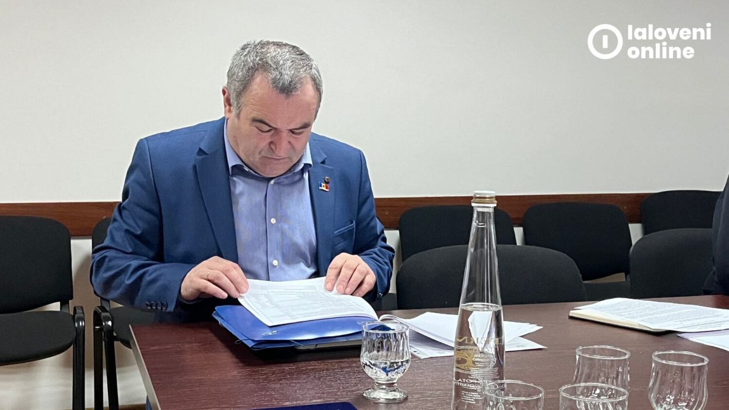 Prima ședință a Consiliului Orășenesc Ialoveni. Au fost constituite comisiile de specialitate 4 Dmitrii Gamarta Esanu