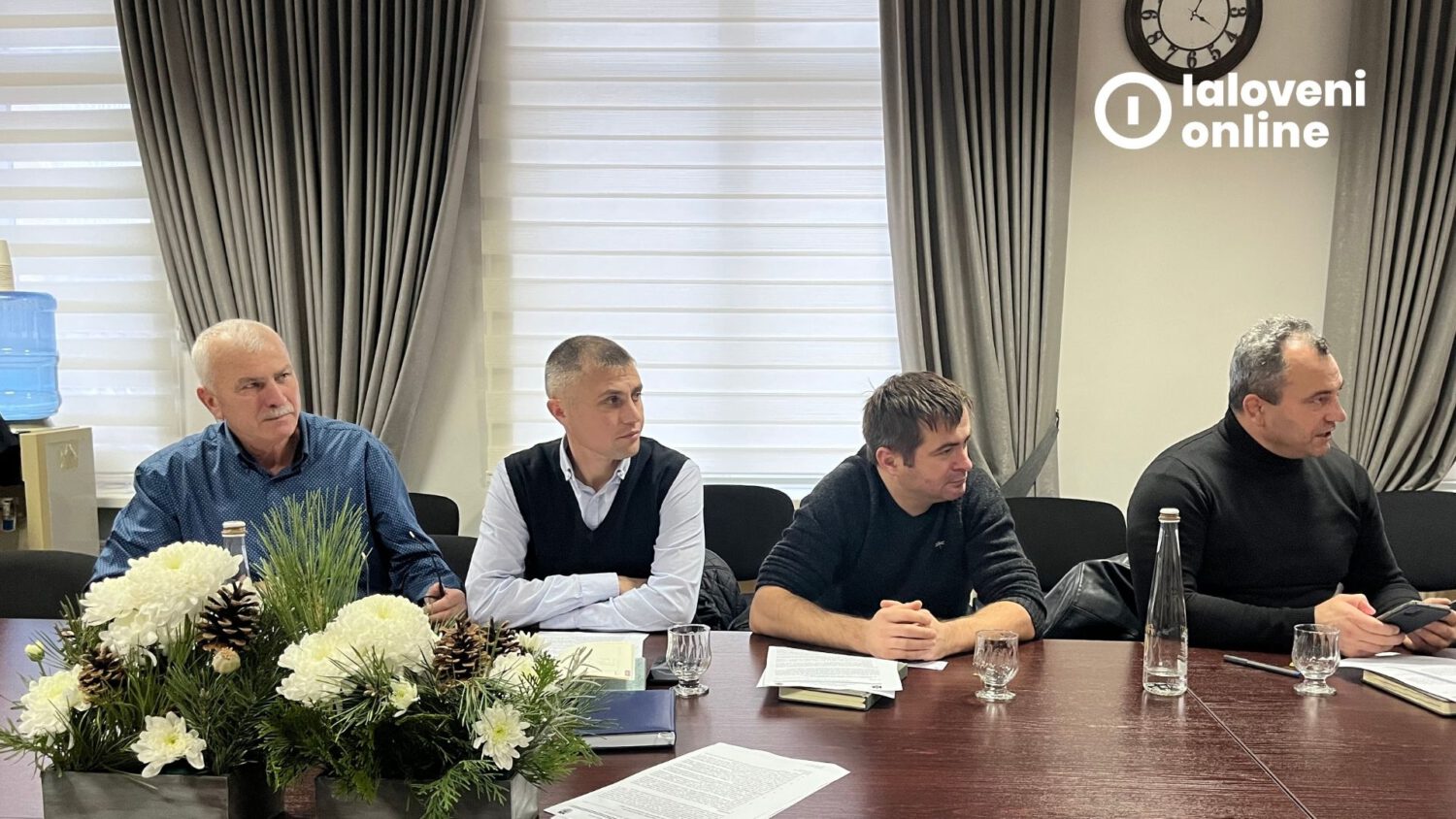 Prima ședință a Consiliului Orășenesc Ialoveni. Au fost constituite comisiile de specialitate 7 Serghei Railean Valeriu Oloieru Gluh Vergiliu Lavric Vitalie