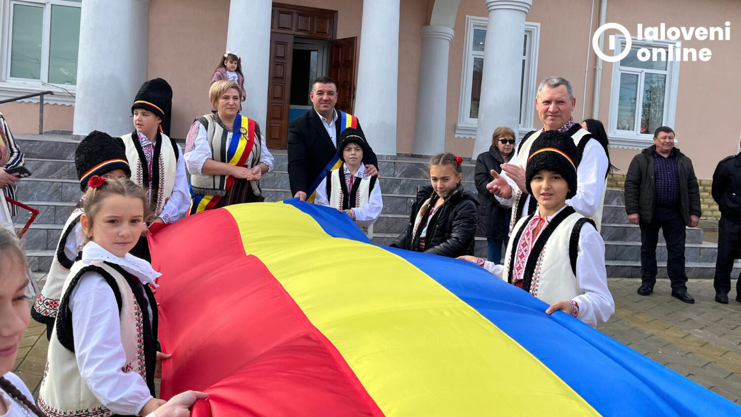 Ziua Națională a României, sărbătorită la Ruseștii Noi împreună cu oaspeți de onoare din comuna Domnești 2 Rusestii Noi 1 decembrie 2023.4