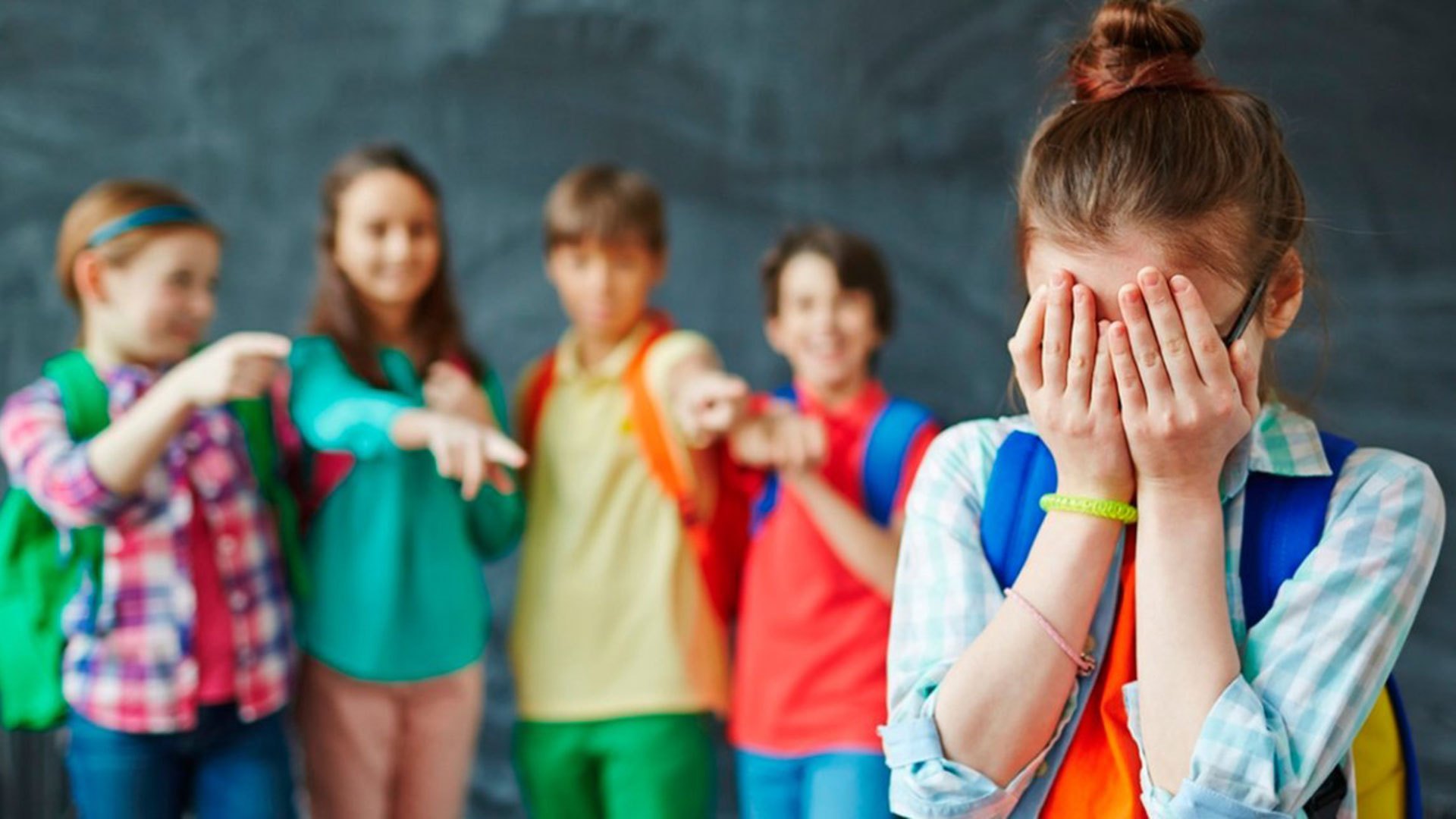 Bullying în școli: o realitate tot mai îngrijorătoare între adolescenți 1 bullying poza simbol