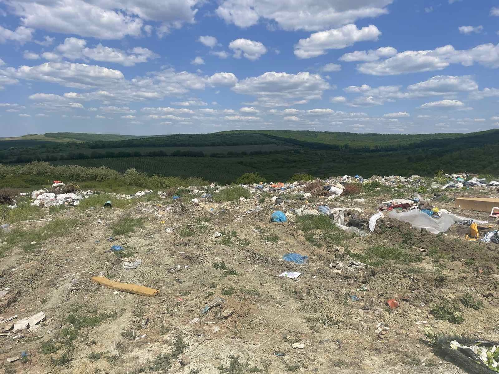 Gunoiștea din Nimoreni va fi în continuare exploatată. Consilierii au spus NU contractării unui serviciu privat de salubrizare 3 img 1059 1