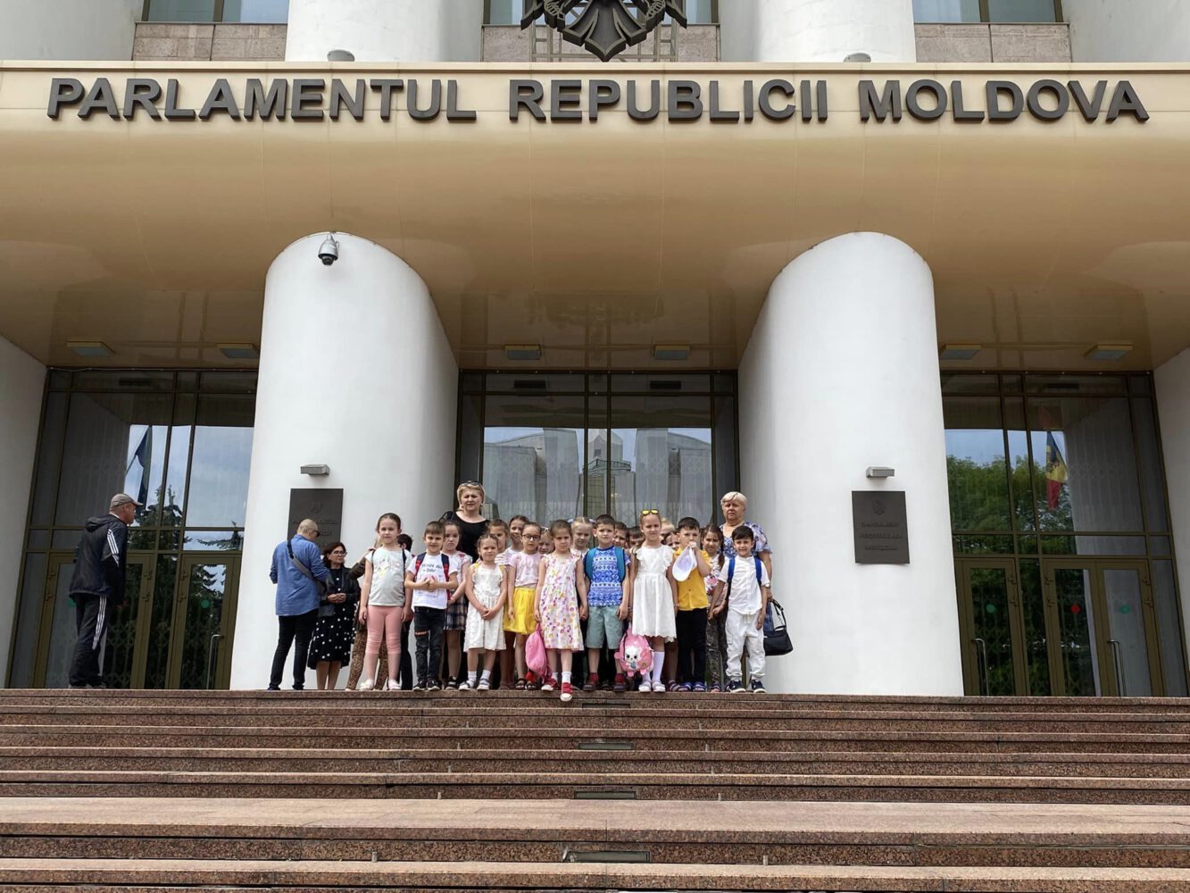 Copiii de la Grădinița „Andrieș” din Ialoveni, în vizită la Parlamentul Republicii Moldova 2 446857591 2228214897523560 5470103229677569061 n