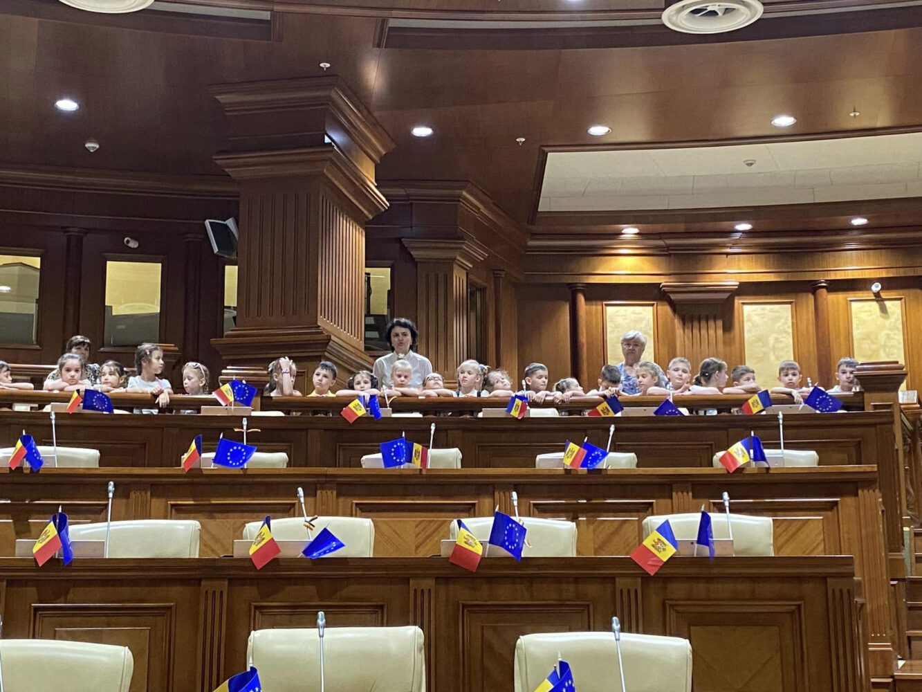 Copiii de la Grădinița „Andrieș” din Ialoveni, în vizită la Parlamentul Republicii Moldova 3 447207265 2228214977523552 4180708212474720918 n