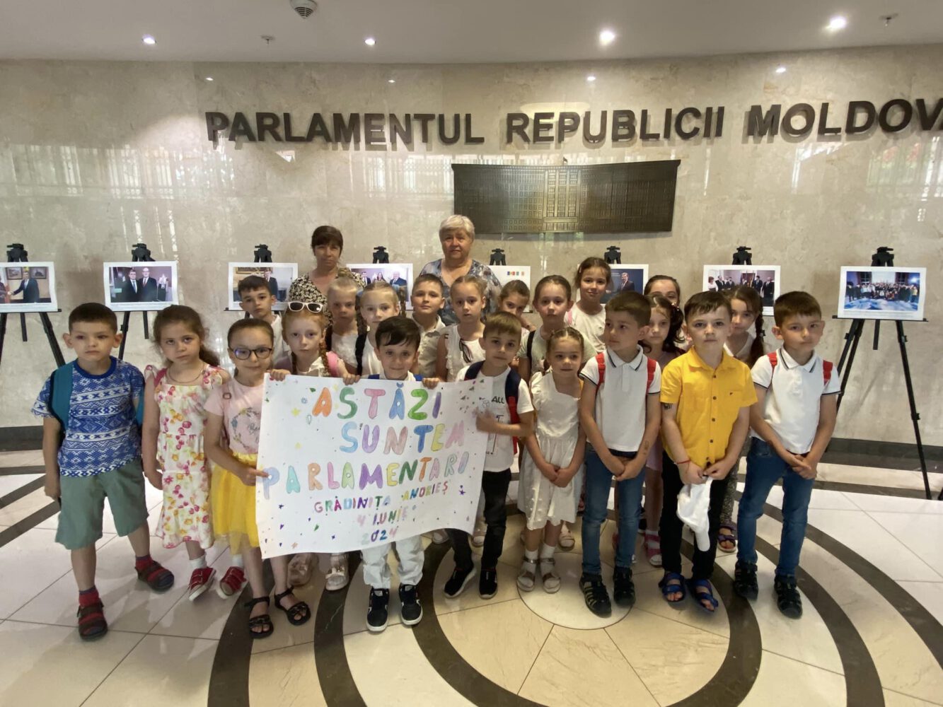 Copiii de la Grădinița „Andrieș” din Ialoveni, în vizită la Parlamentul Republicii Moldova 5 447774704 2228214790856904 2870664921285528332 n