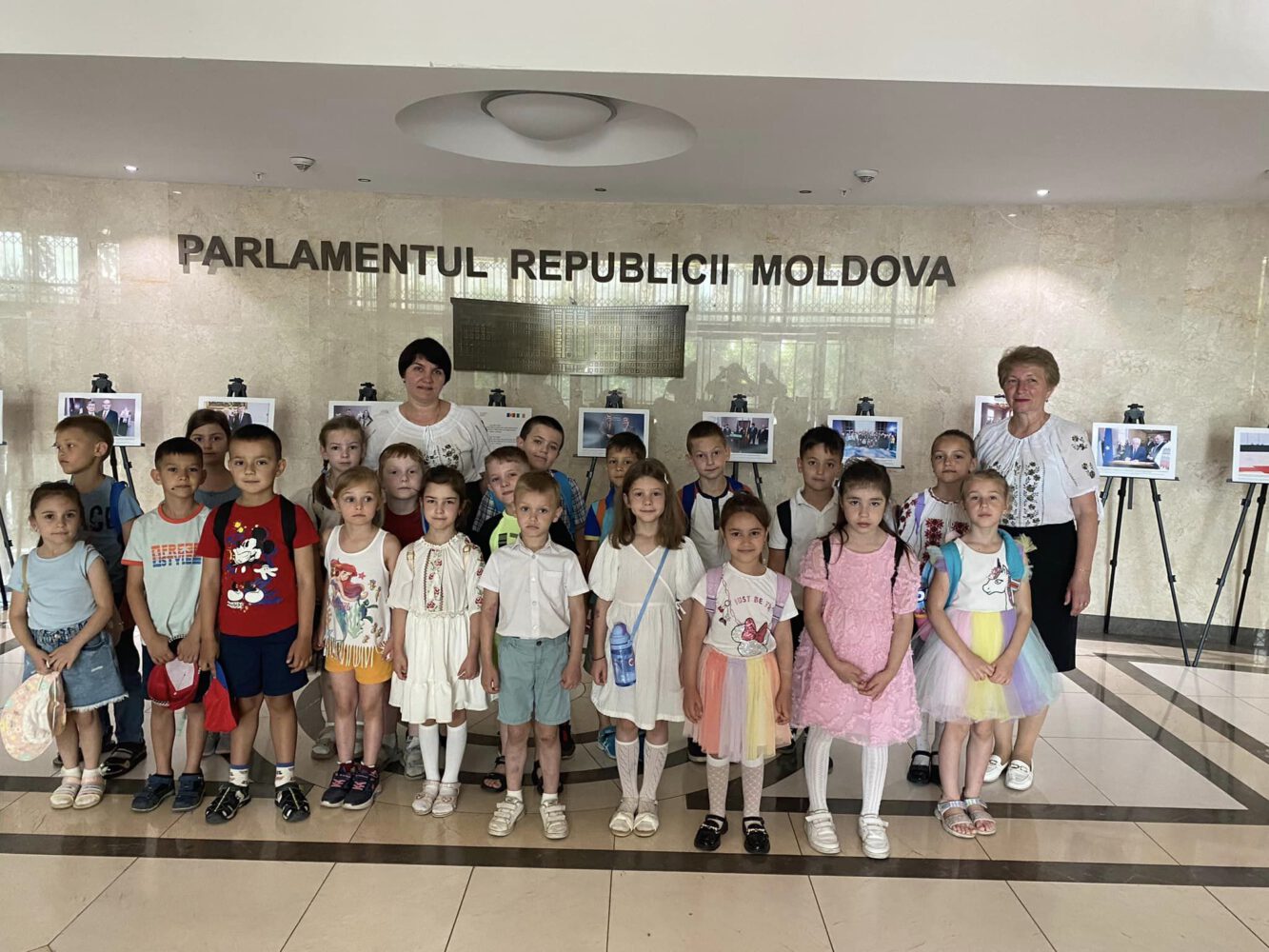 Copiii de la Grădinița „Andrieș” din Ialoveni, în vizită la Parlamentul Republicii Moldova 6 447778052 2737417689758429 6341349111363338310 n