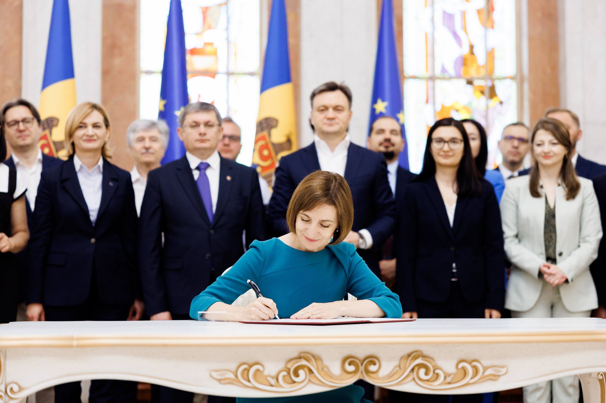 Maia Sandu a semnat Decretul privind inițierea negocierilor de aderare a R. Moldova la Uniunea Europeană 1 448692415 1031998798294909 6532236832267116056 n