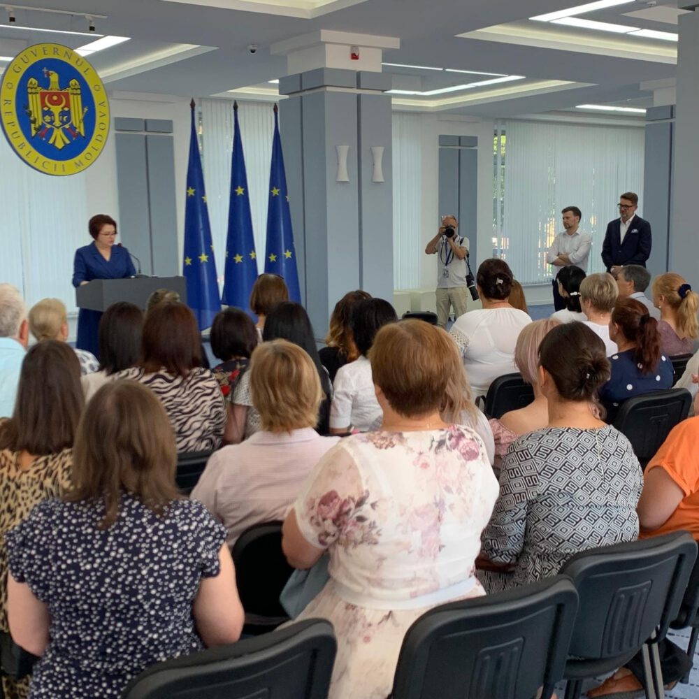 Un grup de profesori din Moldova merg la Iași pentru cursuri de limbă română 3 450017484 487910697149609 6332665606919415958 n