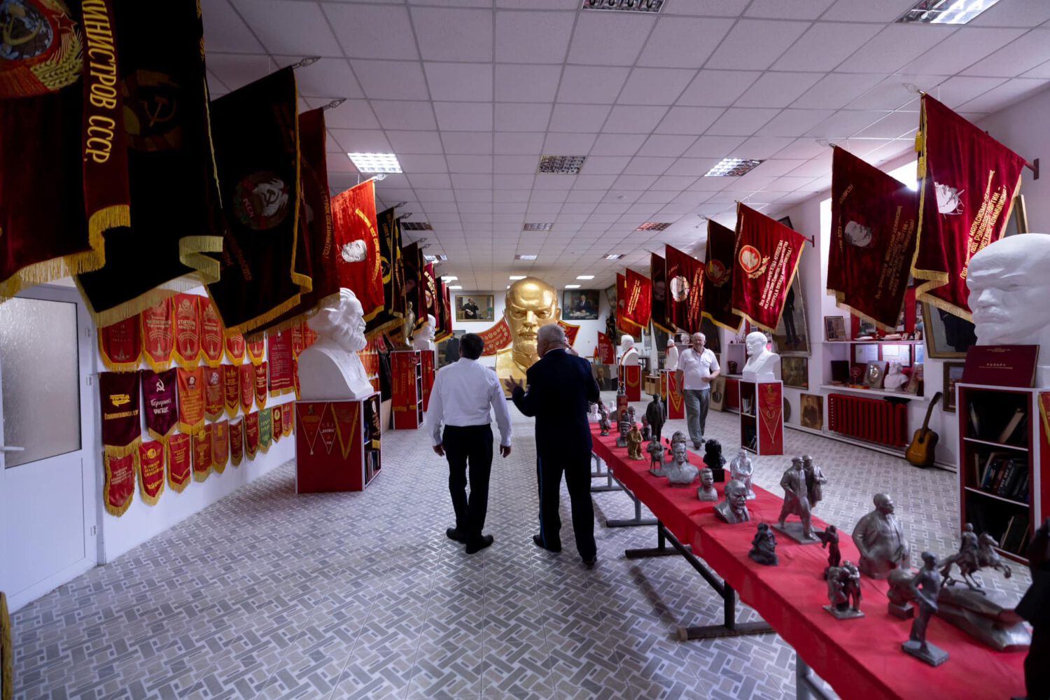 Vizita lui Igor Grosu în Raionul Ialoveni a continuat la Galeria Colecțiilor lui Petru Costin și în alte localități 2 452250949 947952547343646 8275997641000747459 n