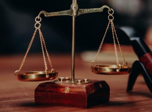 Escrocherie cu „ruda implicată în accident”. Procurorii și polițiștii din Ialoveni au expediat în judecată o cauză penală 1 Judecata trimis 485x358 1