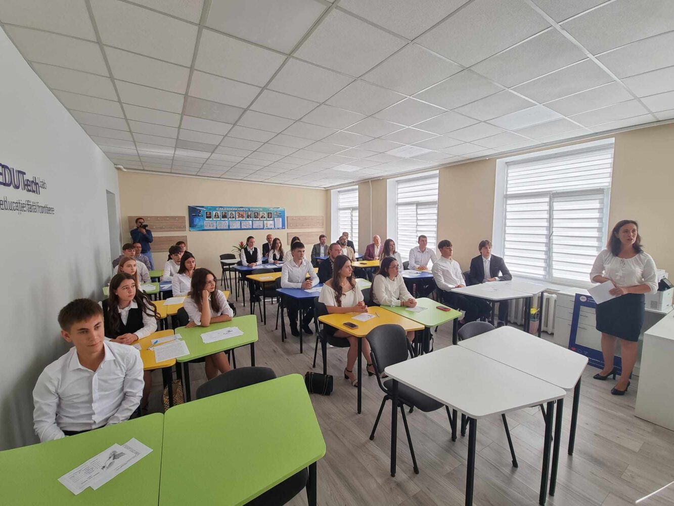 Ministrul Educației și Cercetării, Dan Perciun a participat la deschiderea noului an școlar, la instituțiile de învățământ din Costești 3 457500087 1958770451229237 6667706918160074885 n