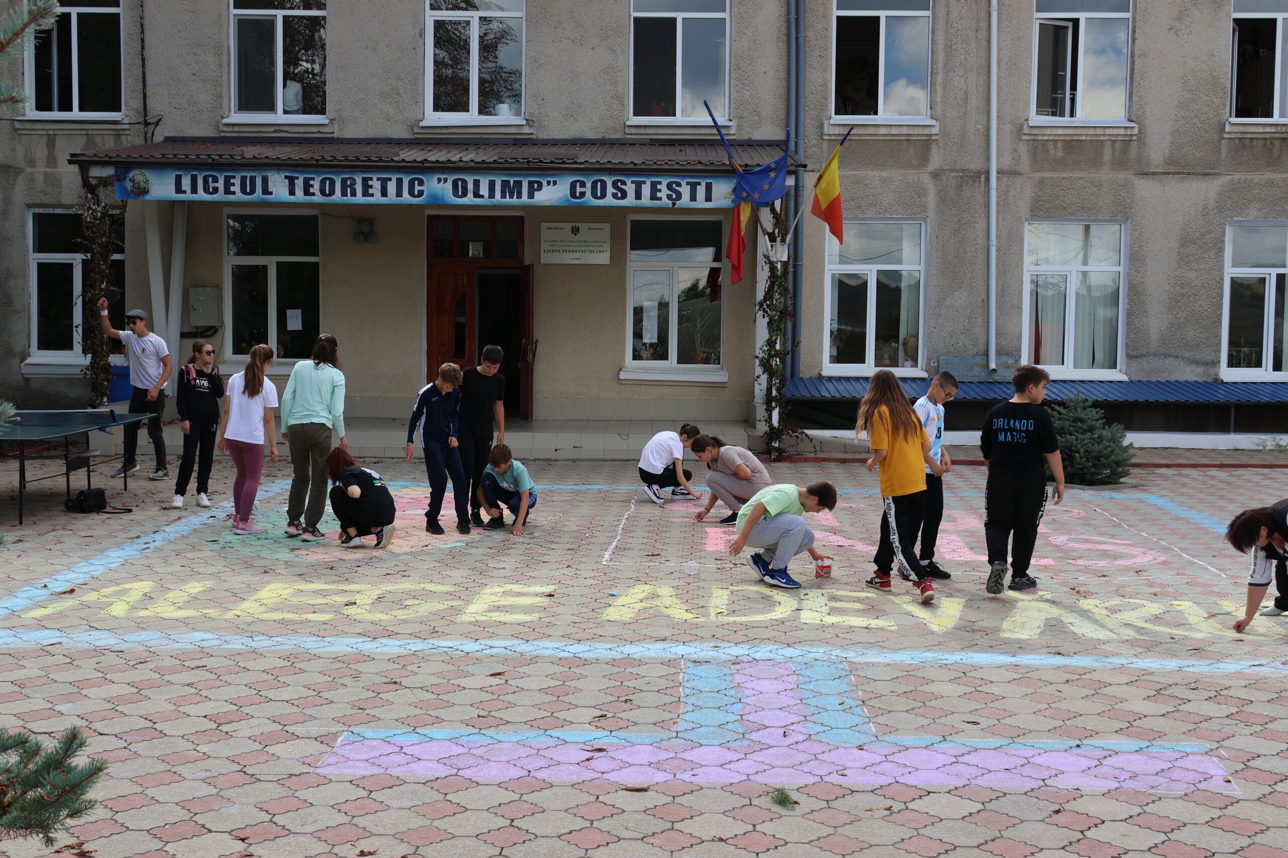 Elevii din Liceul Olimp Costești au spus STOP informațiilor false 1 Sursă foto: Asociația Presei Independente