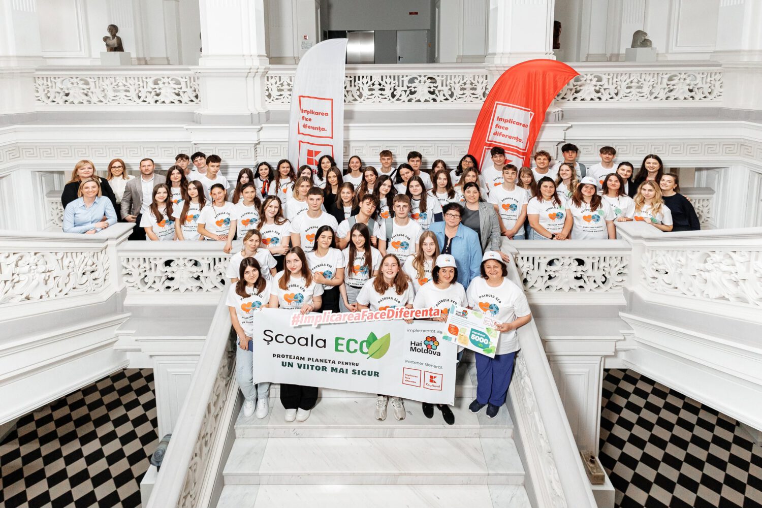 O echipă de elevi ai Liceului „Andrei Vartic” a participat în cadrul unui program de educare ecologică 2 499709530 1113522460819927 5422513731295071796 n
