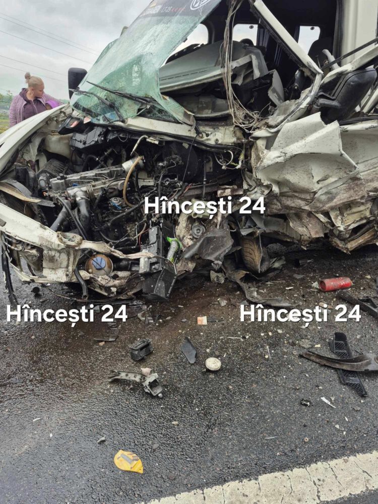 Accident în apropiere de satul Bardar. Șase persoane au ajuns la spital 3 accident bardar mai 2025 3 1