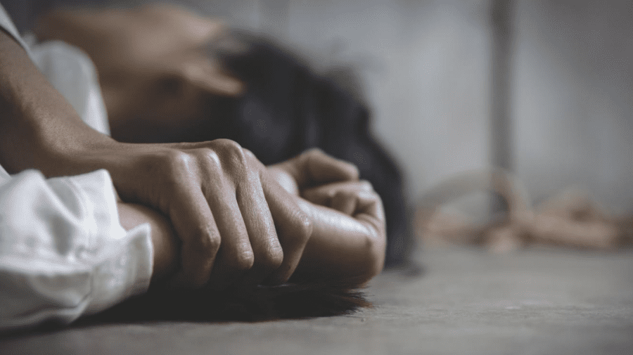 Un bărbat din raionul Ialoveni, condamnat la cinci ani de închisoare pentru violarea unei consătence 1 viol simbol