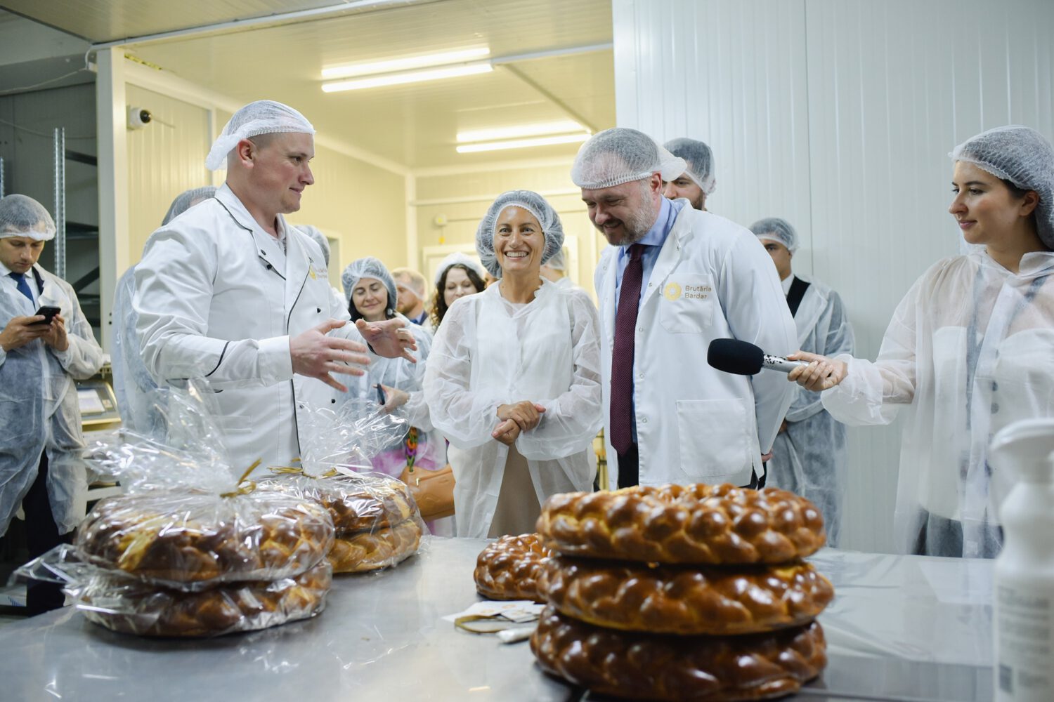 Brutăria Bardar, vizitată de Comisarul European pentru Energie și Locuințe 2 504081435 1175486947956692 6908769507547597167 n