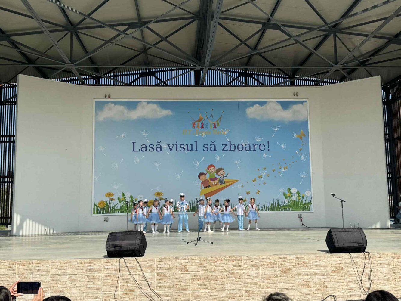 Copiii de la grădinița „Regina Maria” din Ialoveni au marcat finalul grădiniței printr-un concert festiv 7 Unknown 12