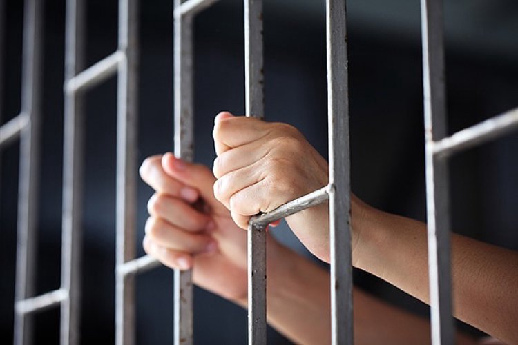 Un tânăr din raionul Ialoveni, condamnat la 12 ani de închisoare într-un dosar penal privind infracțiuni comise asupra unei minore 1 condamnare simbol