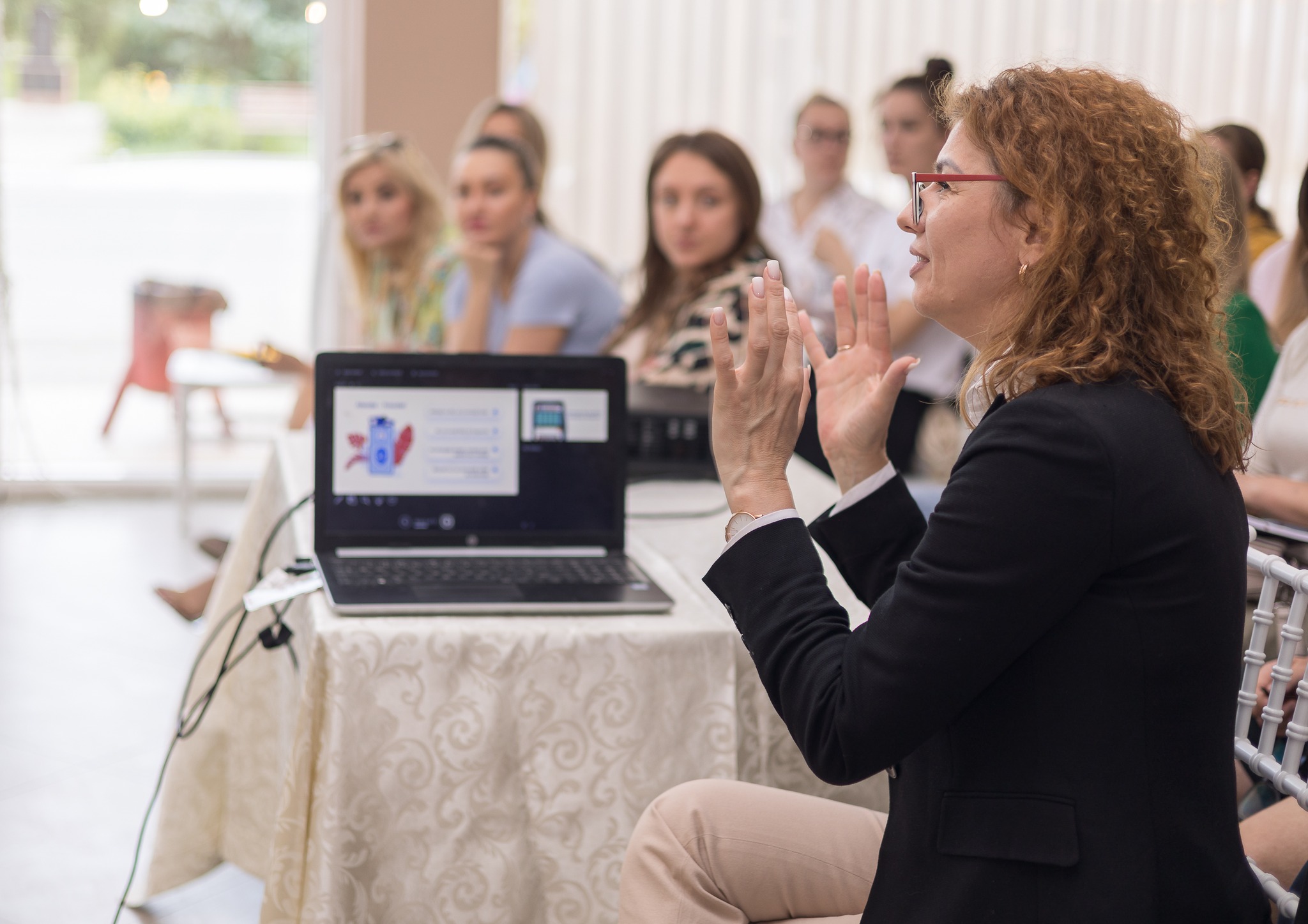 Femei informate, comunități mai puternice: UN Women promovează drepturile financiare și digitale la Zîmbreni 1 femei informate zimbreni un women 3