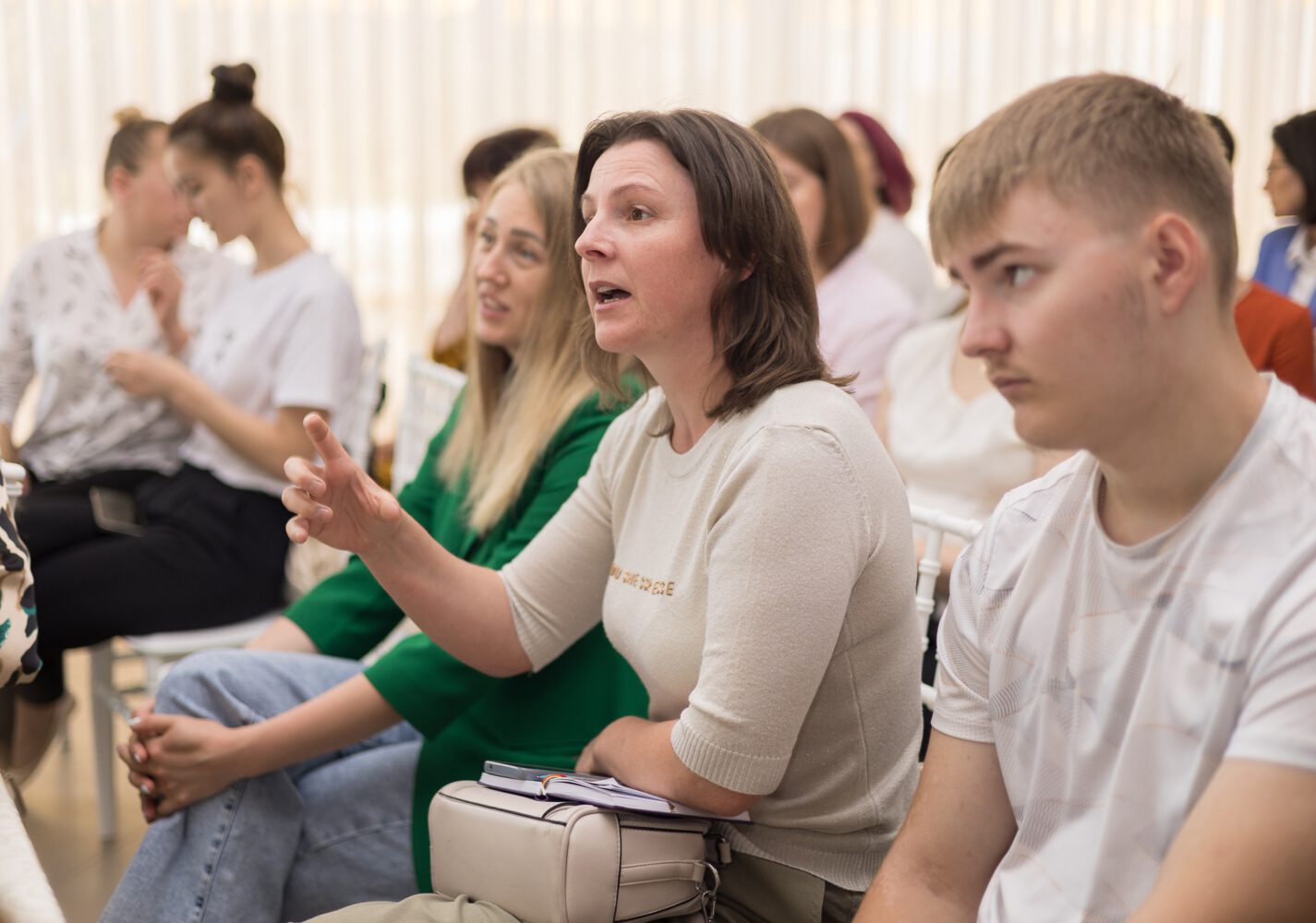 Femei informate, comunități mai puternice: UN Women promovează drepturile financiare și digitale la Zîmbreni 7 femei informate zimbreni un women 7