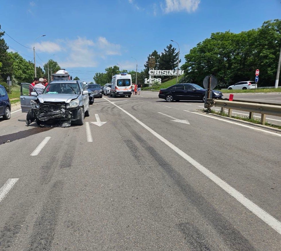 FOTO// Accident, la intrarea în orașul Ialoveni 1 img 8087 1